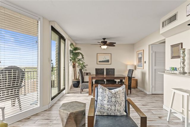 6649 Seacomber Dr 107, Port Aransas, TX 78373