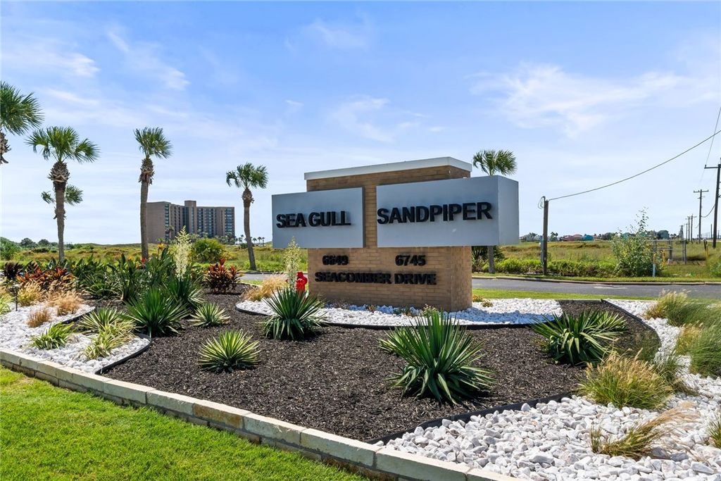6649 Seacomber Dr 107, Port Aransas, TX 78373 — photo 4