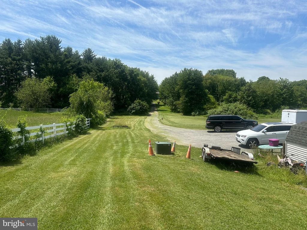 Image 10 of property listing at 19801 OLD YORK RD, White Hall, MD 21161