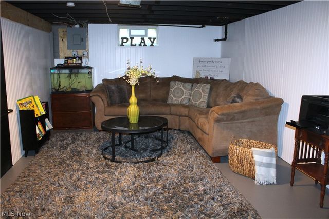 109 N Broadway Street, Lodi, OH 44254