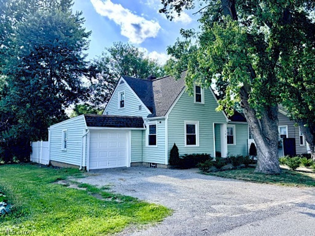109 N Broadway Street, Lodi, OH 44254