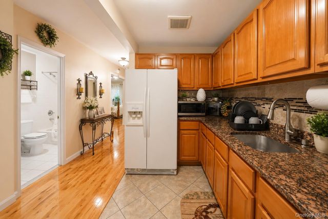 1140 Willoughby Avenue, Brooklyn, NY 11237
