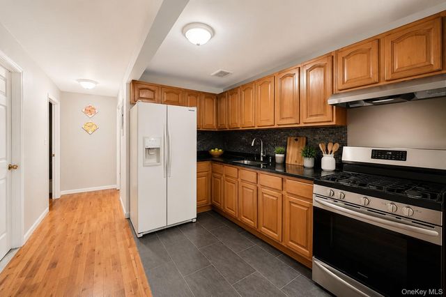 1140 Willoughby Avenue, Brooklyn, NY 11237