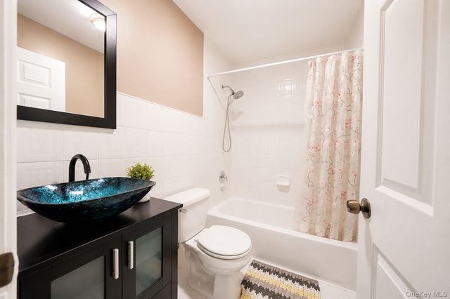 1140 Willoughby Avenue, Brooklyn, NY 11237