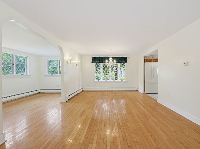 374 Plain St, Stoughton, MA 02072