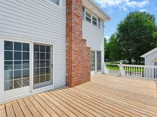 374 Plain St, Stoughton, MA 02072
