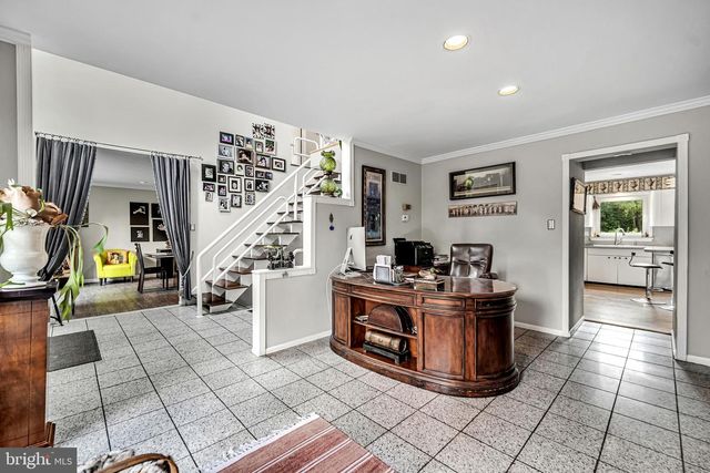 236 HILLTOP DR, Churchville, PA 18966