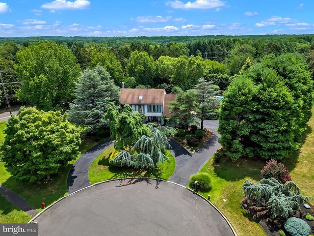 236 HILLTOP DR, Churchville, PA 18966