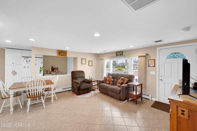 202 5th Avenue, Ortley Beach, NJ 08751