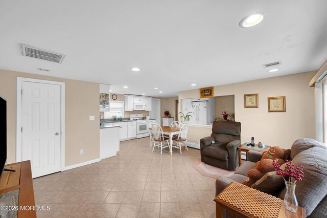 202 5th Avenue, Ortley Beach, NJ 08751