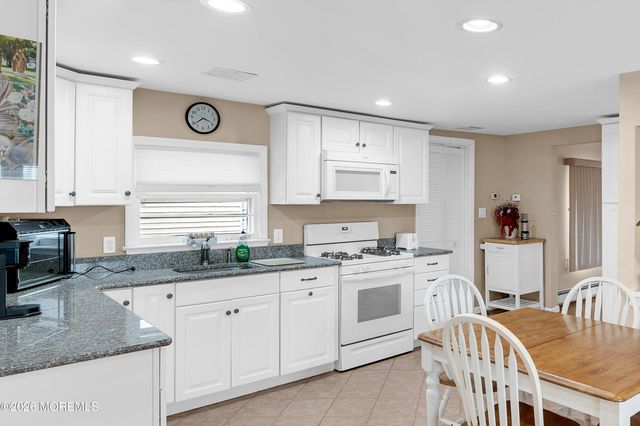 202 5th Avenue, Ortley Beach, NJ 08751
