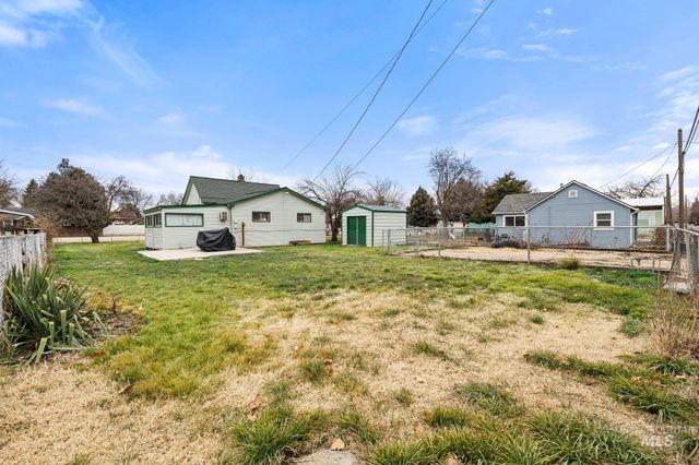 1317 N Arthur St, Caldwell, ID 83605