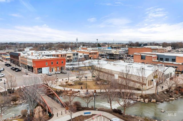 1317 N Arthur St, Caldwell, ID 83605