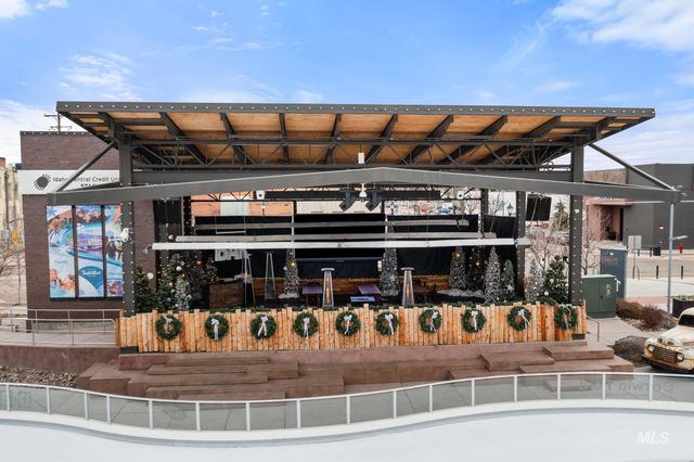 1317 N Arthur St, Caldwell, ID 83605