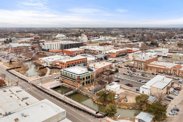 1317 N Arthur St, Caldwell, ID 83605