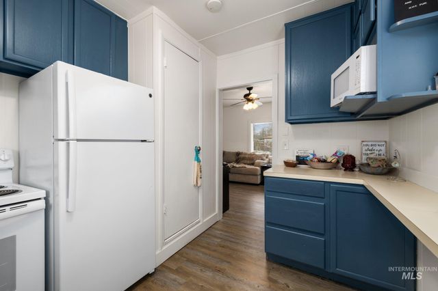 1317 N Arthur St, Caldwell, ID 83605