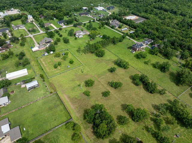 2123 Lee Road, Pearland, TX 77581