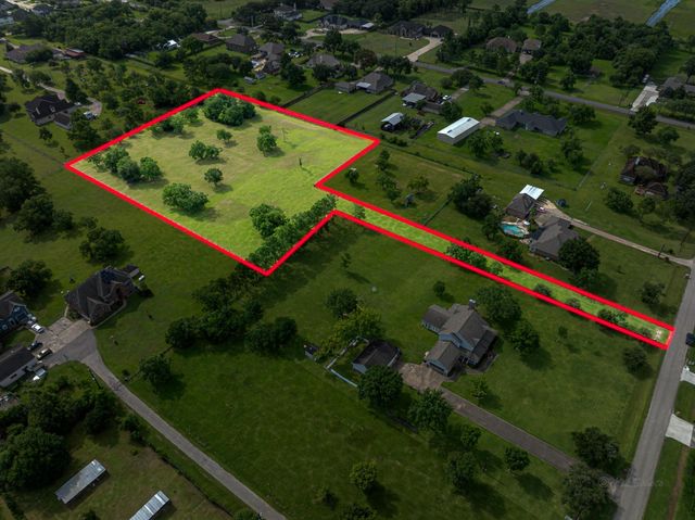 2123 Lee Road, Pearland, TX 77581