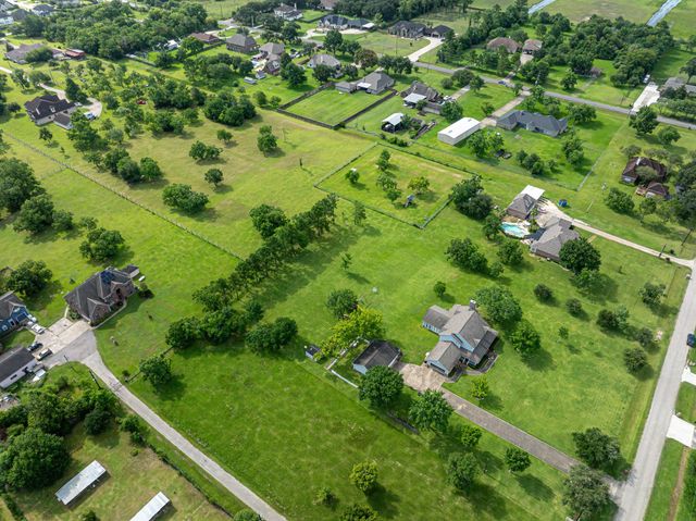 2123 Lee Road, Pearland, TX 77581