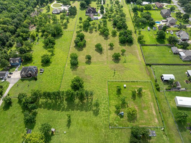 2123 Lee Road, Pearland, TX 77581