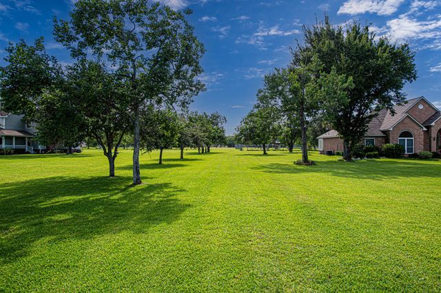 2123 Lee Road, Pearland, TX 77581