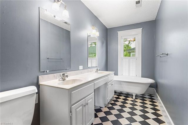 104 E Wilson Street, Mebane, NC 27302