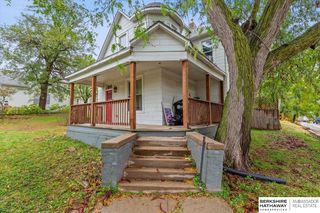 3077 S 16th Street, Omaha, NE 68108