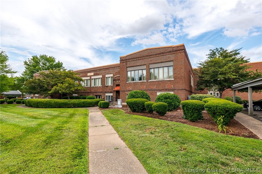 2900 Middle Road 27, Jeffersonville, IN 47130