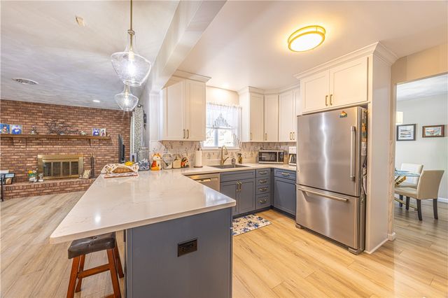 33 Ruble Dr, South Union Twp, PA 15401