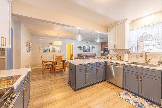 33 Ruble Dr, South Union Twp, PA 15401