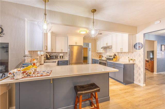 33 Ruble Dr, South Union Twp, PA 15401