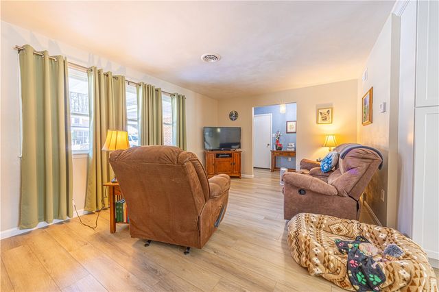 33 Ruble Dr, South Union Twp, PA 15401