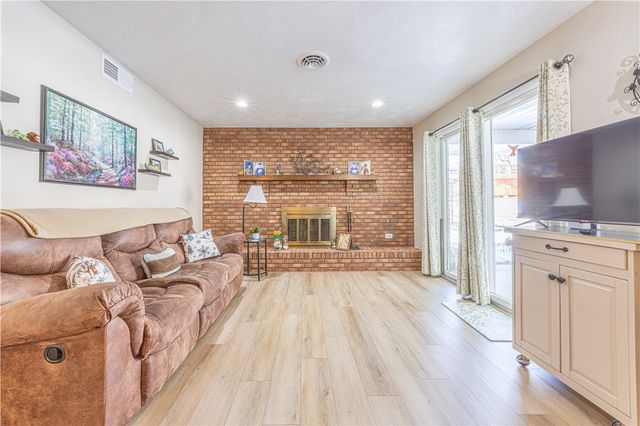 33 Ruble Dr, South Union Twp, PA 15401