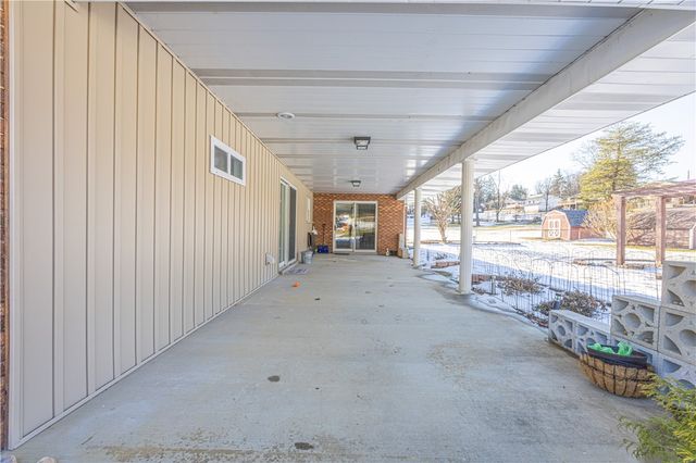 33 Ruble Dr, South Union Twp, PA 15401