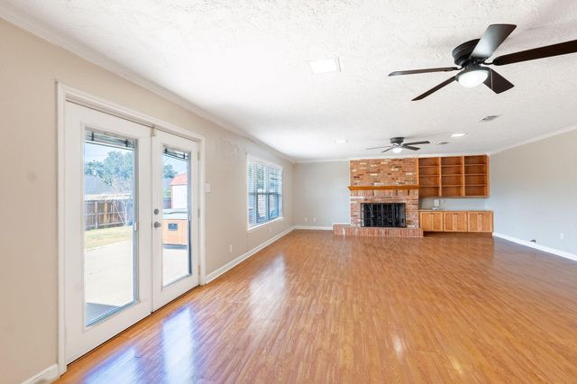 2316 Kent Street, Bryan, TX 77802