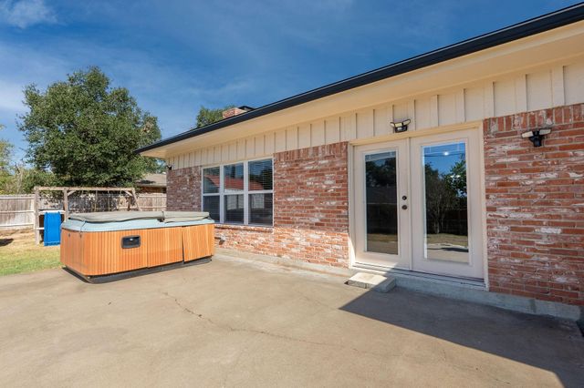 2316 Kent Street, Bryan, TX 77802