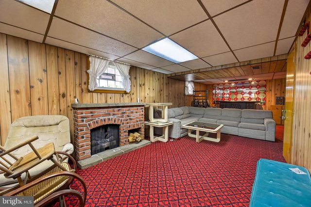 7804 FAIRFIELD ST, Philadelphia, PA 19152