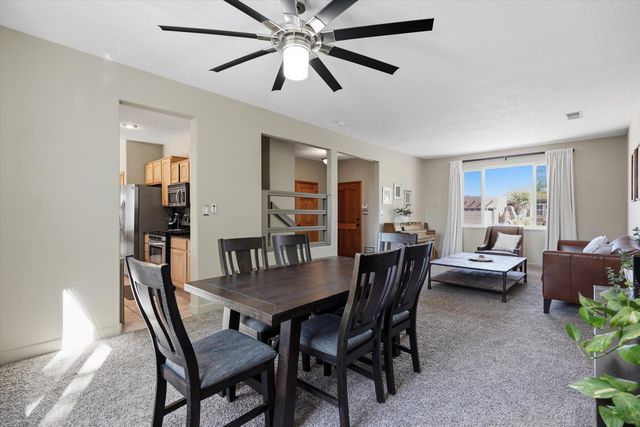 3940 Augusta Drive SE, Rio Rancho, NM 87124