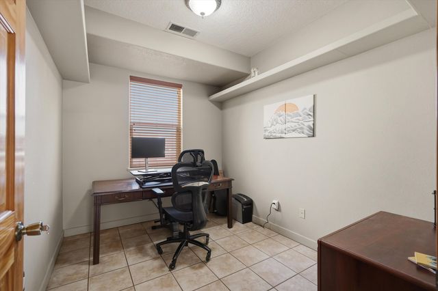 3940 Augusta Drive SE, Rio Rancho, NM 87124