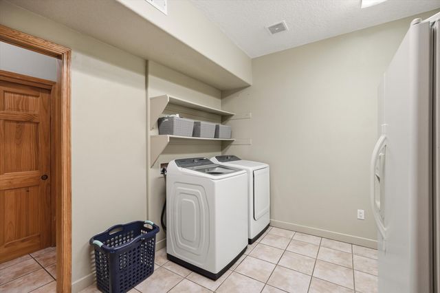 3940 Augusta Drive SE, Rio Rancho, NM 87124