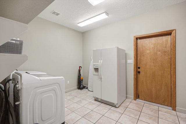 3940 Augusta Drive SE, Rio Rancho, NM 87124