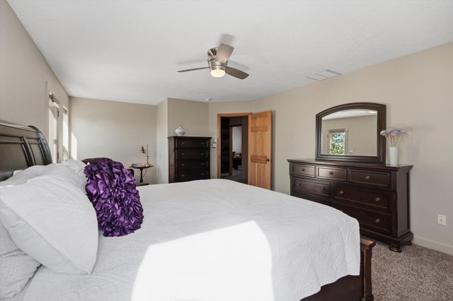 3940 Augusta Drive SE, Rio Rancho, NM 87124