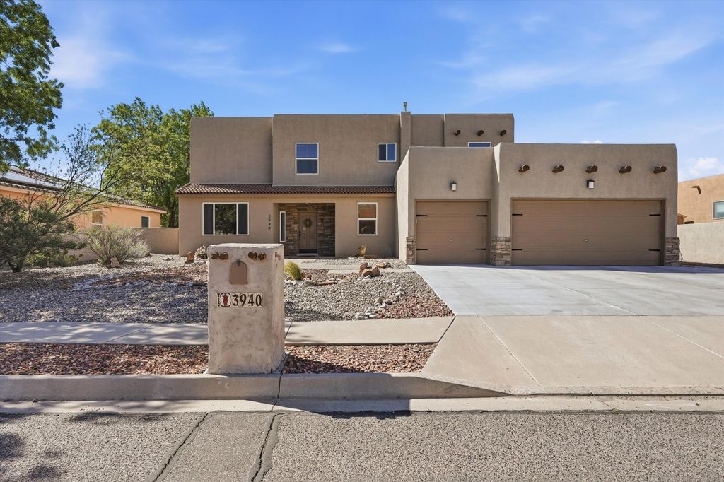 3940 Augusta Drive SE, Rio Rancho, NM 87124