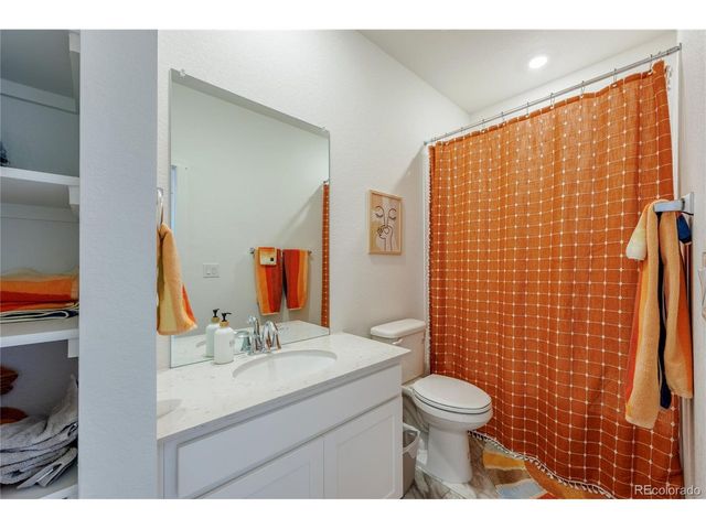 9072 Gladiola Way E, Arvada, CO 80005