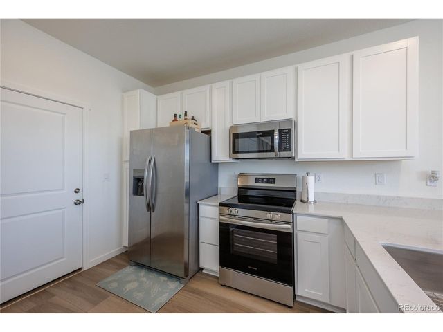 9072 Gladiola Way E, Arvada, CO 80005