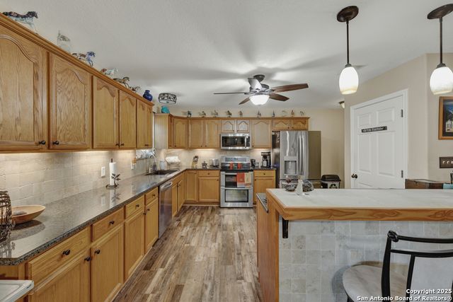 911 Heritage, Canyon Lake, TX 78133