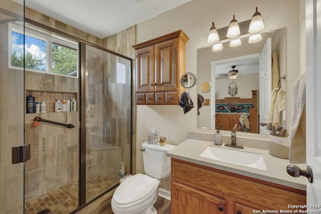 911 Heritage, Canyon Lake, TX 78133