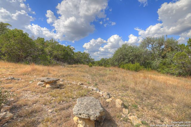 911 Heritage, Canyon Lake, TX 78133