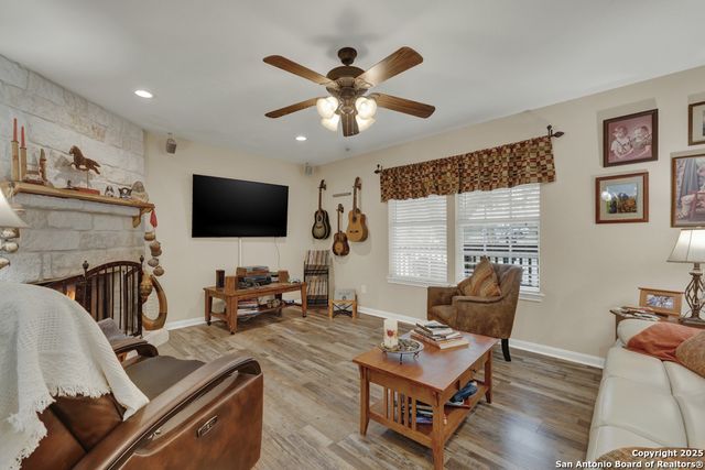 911 Heritage, Canyon Lake, TX 78133