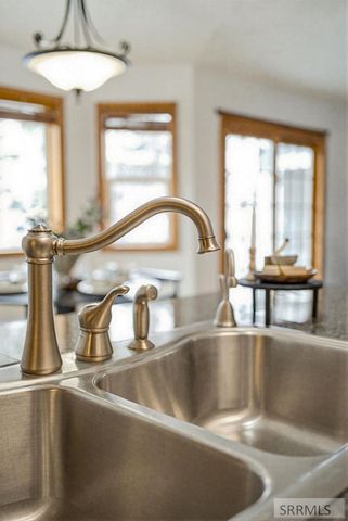 1284 Tipperary Court, Idaho Falls, ID 83404